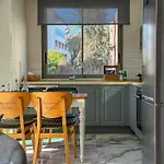 Qoople Smart 4 Cleopatra Family *