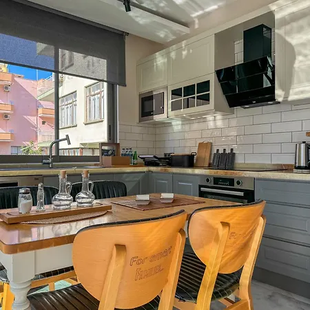 Qoople Smart 4 Cleopatra Family Apartament